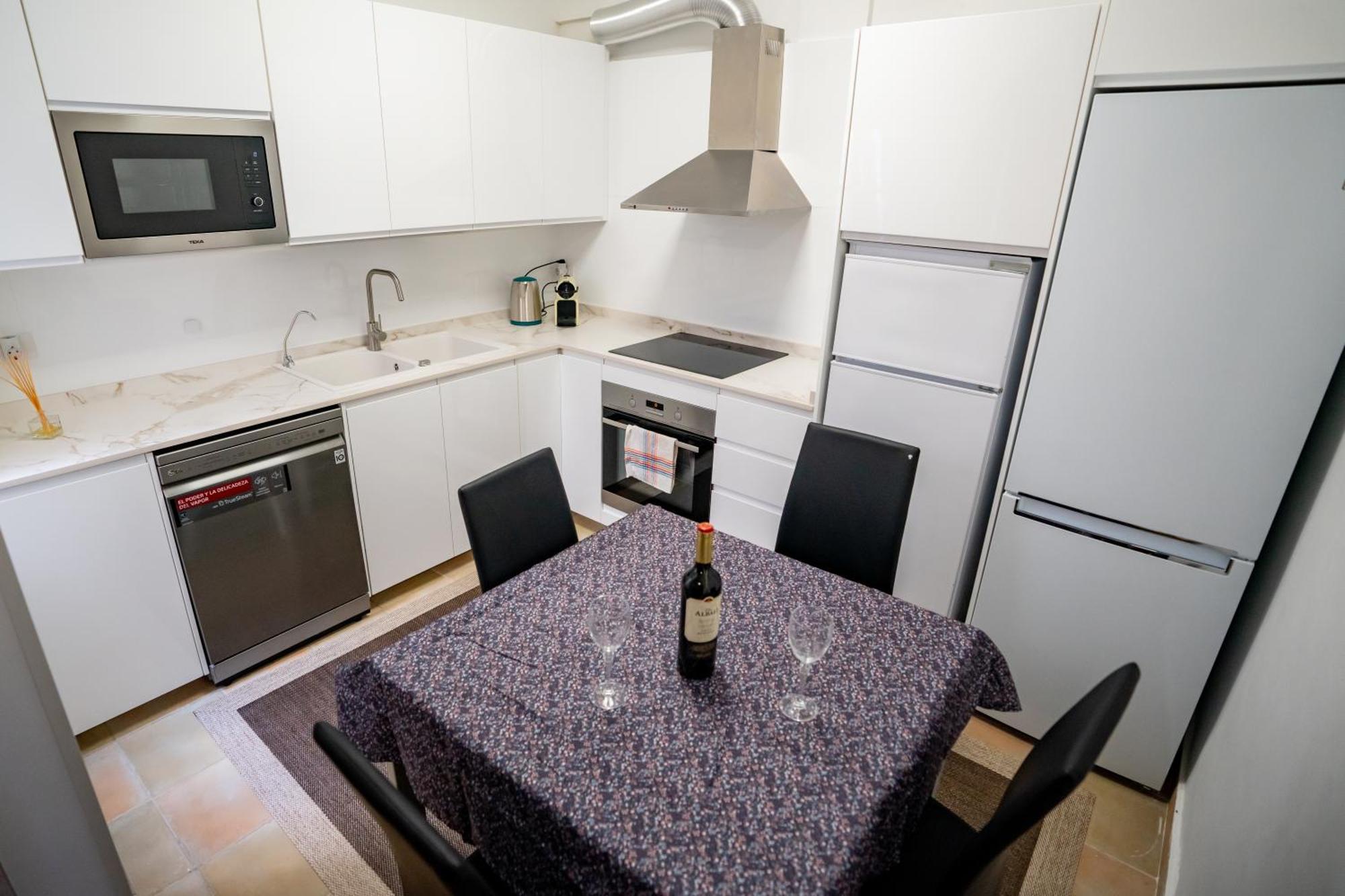 Casa Julio - Alcala Complete Coastal Retreat - Entire Apartment - 3 Min Walk From The Ocean - Shared Entrance With Host Bagian luar foto